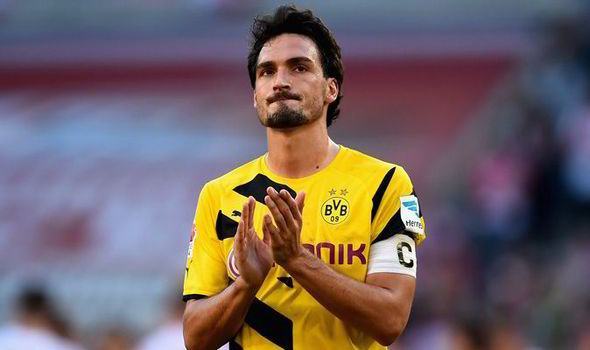 Man City định cướp Hummels trước mũi M.U
