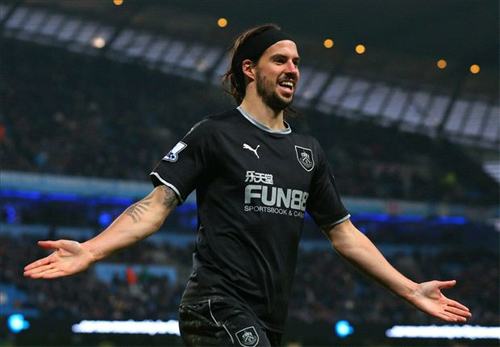 Man City nếm trái đắng từ Burnley