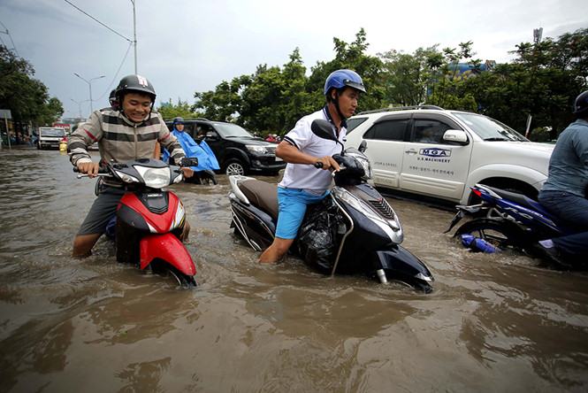 Cần hơn 1.000 tỉ đồng để chống ngập đường Nguyễn Hữu Cảnh /// Ảnh: Ngọc Dương
