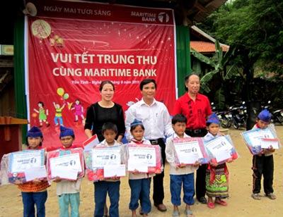 Maritime Bank – Mang một triệu cuốn vở đến vùng sâu vùng xa