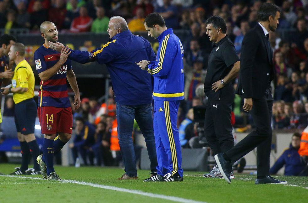 Mascherano lĩnh án treo giò 2 trận, Barca thở phào nhẹ nhõm