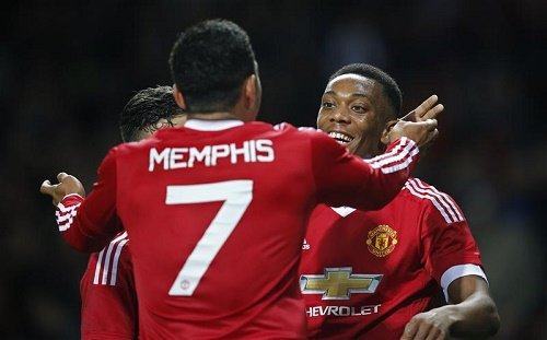 Mất Martial, Van Gaal buộc để Depay đá chính