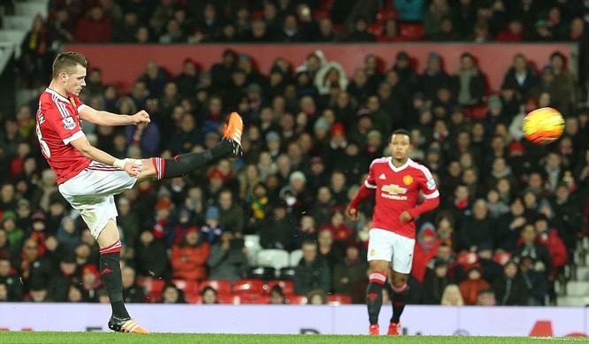 smartwatch, Watford, Mata, Van Gaal, đá phạt, thần sầu smartwatch, Watford, Mata, Van Gaal, đá phạt, thần sầu