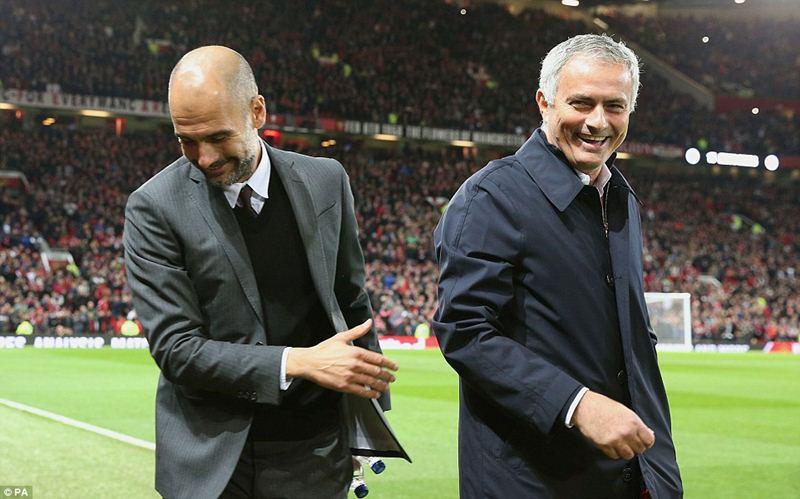 Mata tỏa sáng, Mourinho đòi nợ Pep Guardiola