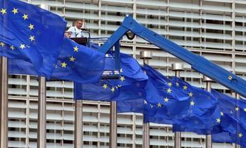 Mátxcơva tố châu Âu đang dựng bức màn sắt bao quanh Nga