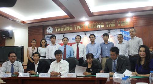 Triển khai chương trình “Máy tính giáo viên”