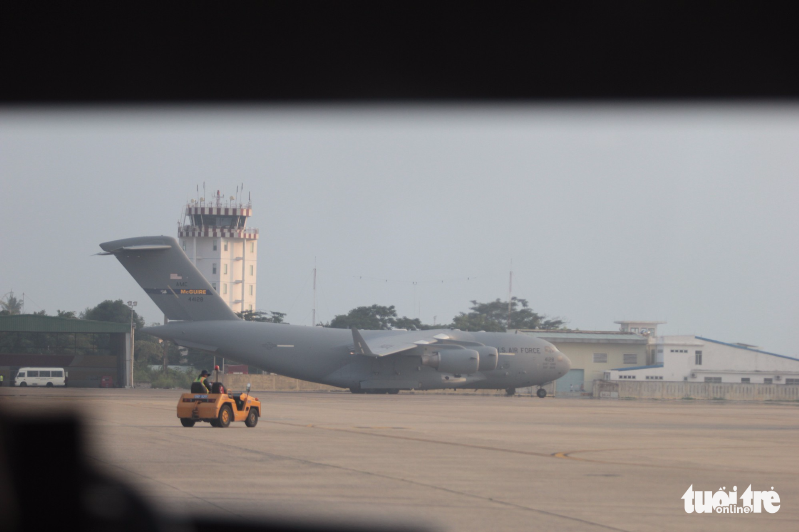 Máy bay chở Ban thư ký APEC tới Đà Nẵng - Ảnh 6.