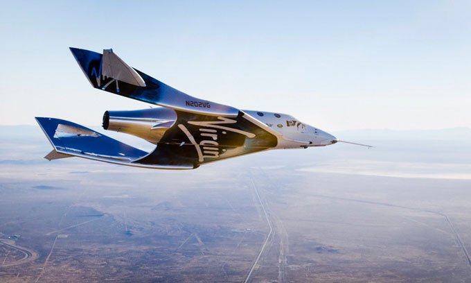 SpaceShipTwo Unity - máy bay vũ trụ dùng để chở người và hàng hóa.