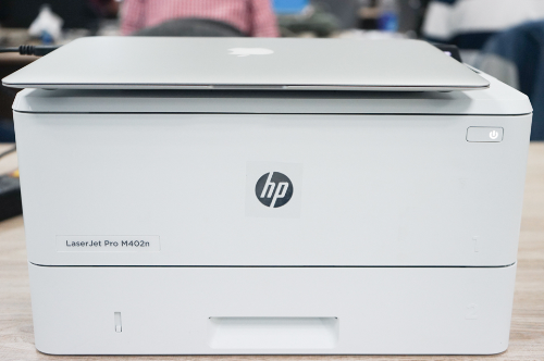 may-in-hp-laserjet-pro-m402n-tiet-kiem-nang-luong-goi-bai-edit-10