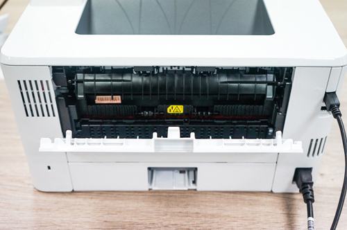 may-in-hp-laserjet-pro-m402n-tiet-kiem-dien-1