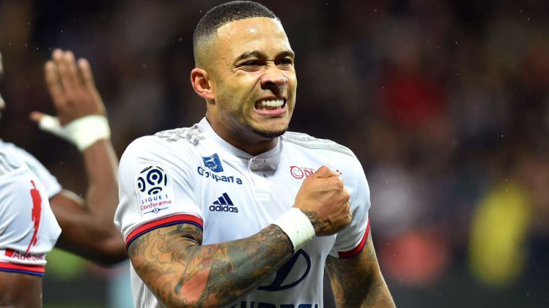 Memphis Depay giúp MU chiêu mộ Sancho