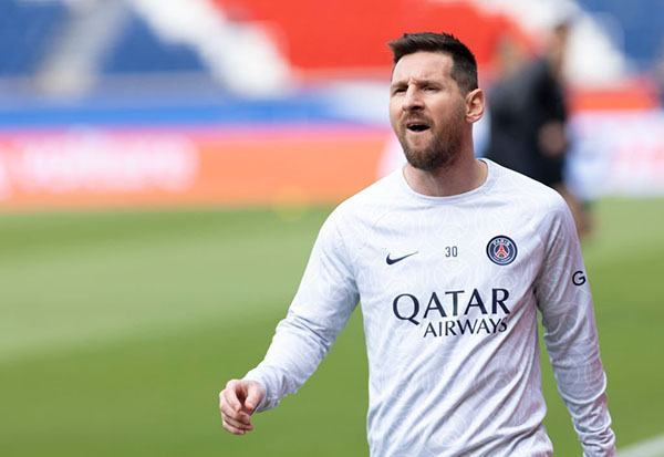 Messi bị PSG cấm thi đấu và phạt tiền