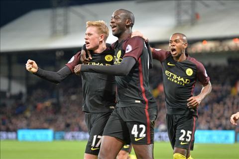 M’gladbach vs Man City (2h45 ngày 24/11): Thừa thắng xông lên!