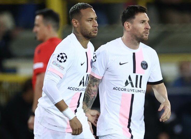 Michael Owen chê Messi làm suy yếu hàng công của PSG