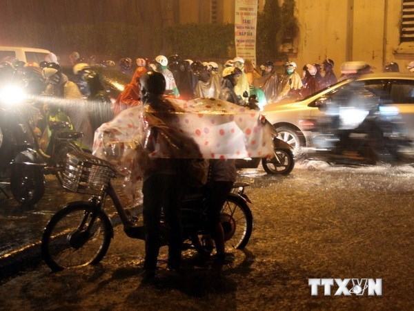 Miền Bắc có mưa rào và dông, đề phòng tố lốc, mưa đá