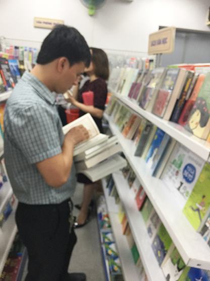 Trên 30.000 sản phẩm sách và thiết bị trường học phục vụ học sinh