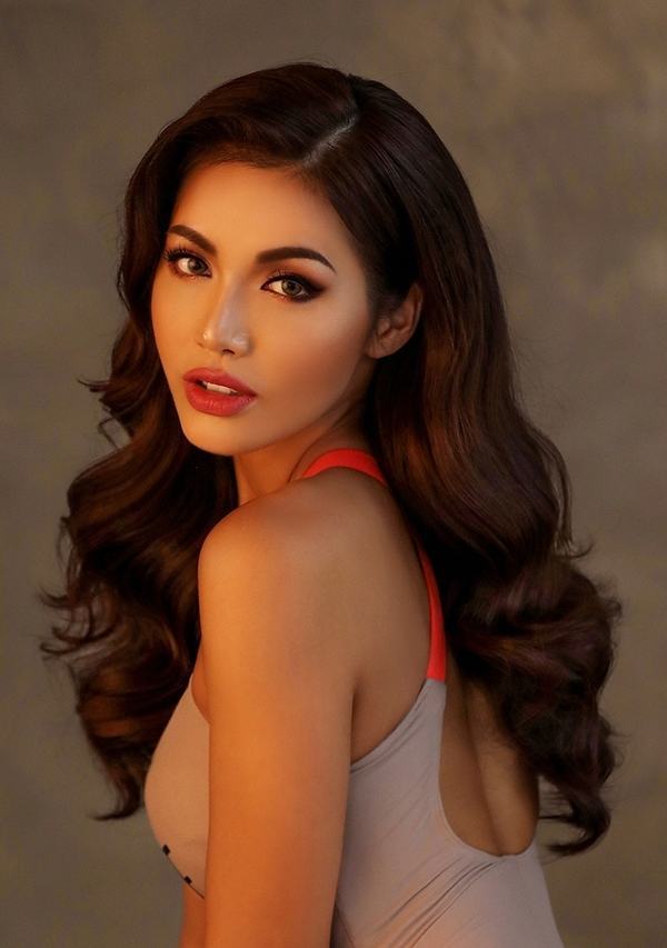 Minh Tú tung ảnh áo tắm trước chung kết Miss Supranational