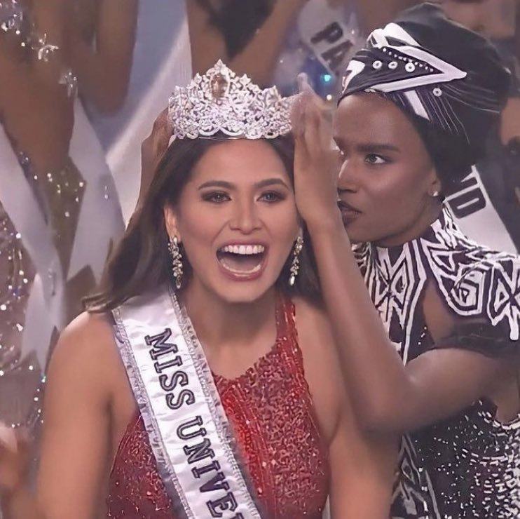 Miss Universe và những khoảnh khắc gây sốt mạng xã hội - ảnh 2