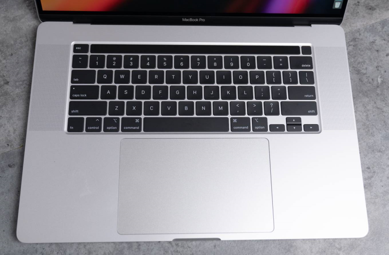 Mở hộp Macbook Pro 16 inch