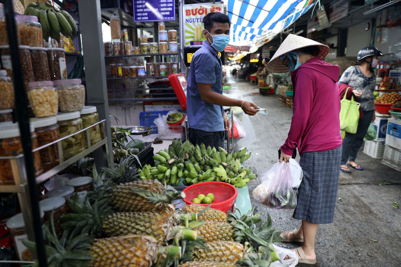 Trong tuần tới, một số chợ truyền thống có vị trí thoáng sẽ được các quận huyện tính toán mở lại điểm bán /// ẢNH: NG.NGA