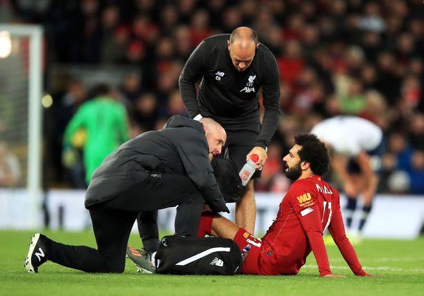 Mo Salah tái phát chấn thương mắt cá chân