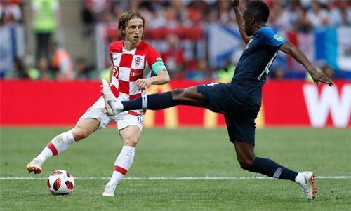 Modric quyết rời Real, chuẩn bị họp thuyết phục Chủ tịch Perez