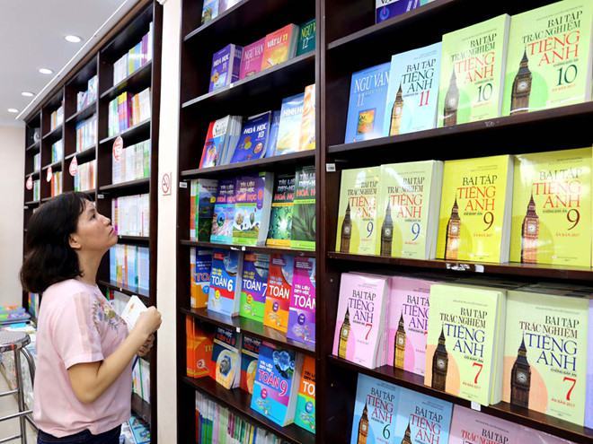 Chương trình giáo dục mới sẽ có nhiều SGK và UBND tỉnh, thành quyết định lựa chọn SGK cho học sinh địa phương mình /// NGỌC DƯƠNG