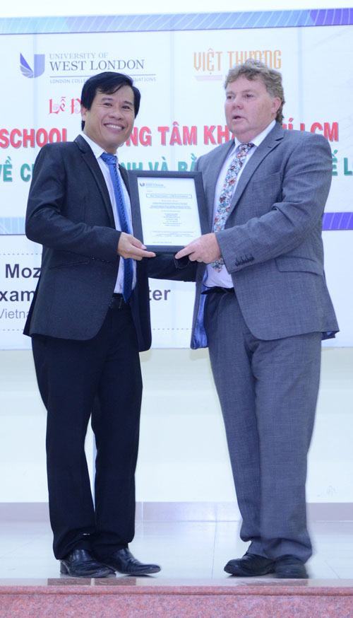 Trường Âm nhạc Mozart nhận bằng cấp quốc tế LCM