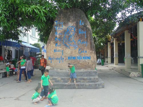 Một mùa trăng yêu thương