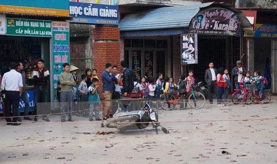 Hiện trường vụ việc anh Cao Văn Thắng (34 tuổi) bị hai người lạ mặt đâm chết trong chiều 8-1 - Ảnh: Tiến Thắng