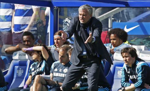 Mourinho: Chelsea ăn may trước QPR bù cho trận Man Utd