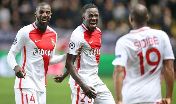 Mourinho “chốt” thương vụ Neymar, Diego Costa chán London