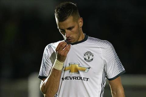 Mourinho khẳng định Schneiderlin chuẩn bị rời M.U