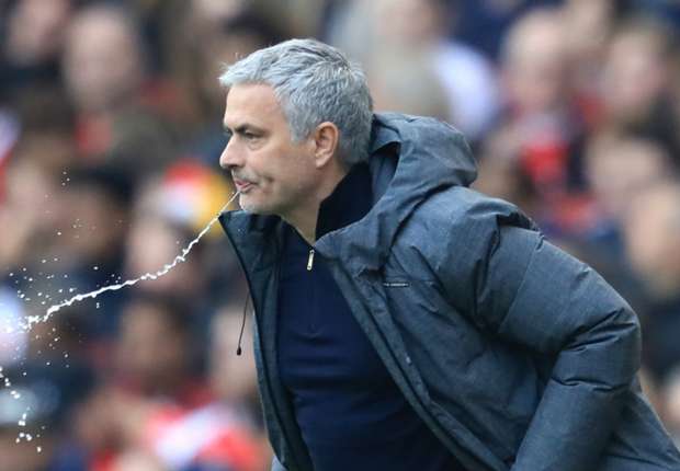 Mourinho: M.U không muốn đá Premier League