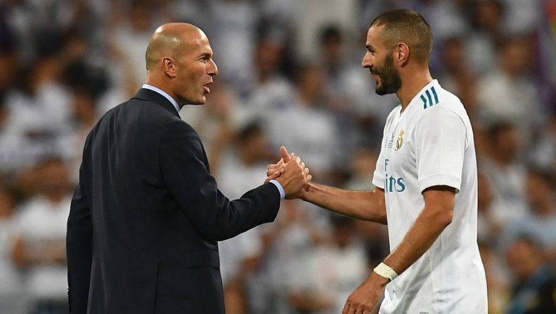 Benzema gia hạn với điều khoản “khủng”