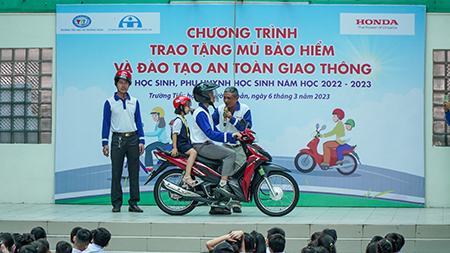 “Giữ trọn ước mơ” cho học sinh