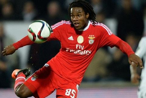 M.U chi 31 triệu bảng mua “Ronaldinho mới”