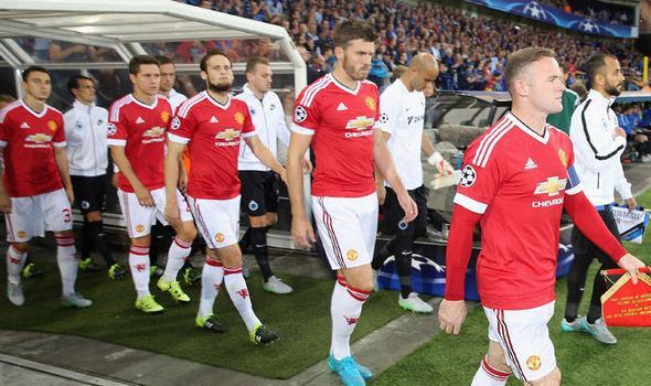 M.U dồn dập đón tin vui