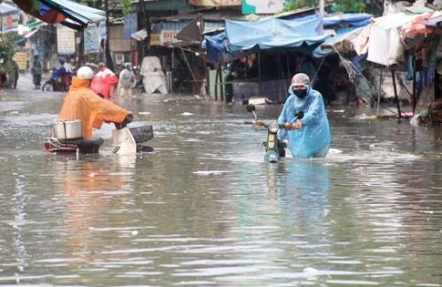 Miền Trung ngập nặng do mưa lũ kéo dài /// Ảnh: Mạnh Cường