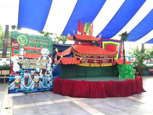 Múa rối nước ứng phó với dịch bệnh