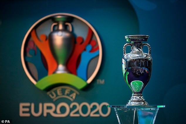 Muốn hoãn EURO 2020, các CLB phải ‘xì tiền’ cho UEFA