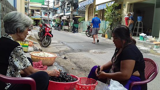 Ớn lạnh… với mứt Tết nhà làm