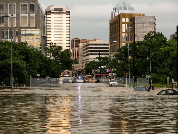 Mỹ: Bang Texas khẩn cấp sơ tán người dân trước nguy cơ lũ lụt