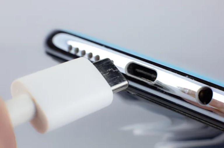 Mỹ cũng muốn ép Apple sử dụng USB-C cho iPhone - ảnh 1