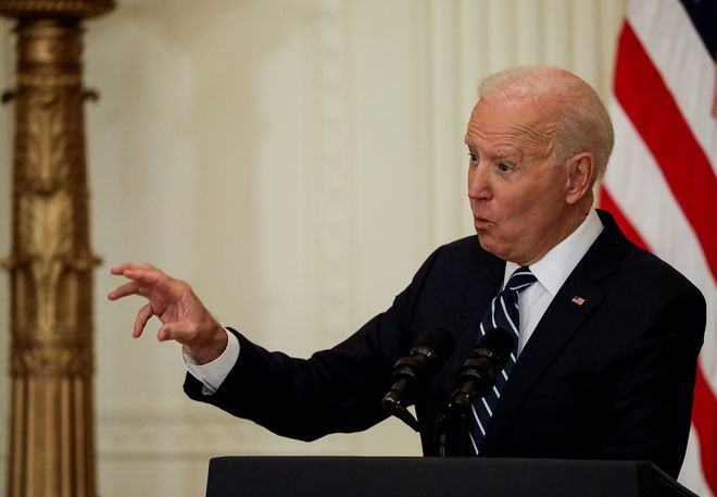 Tổng thống Mỹ Joe Biden phát biểu trong buổi họp báo tại Nhà Trắng ngày 25.3 /// Reuters