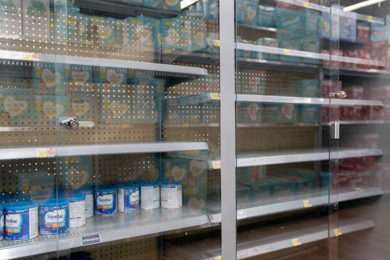 Mỹ thiếu sữa bột nghiêm trọng và kéo dài - ảnh 1