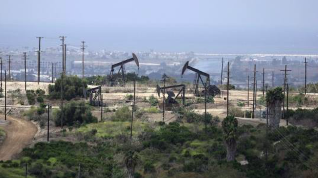 Mỹ, Trung cùng kéo tụt giá dầu ảnh 1