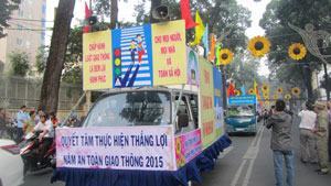 Năm ATGT 2015: “Tính mạng con người là trên hết”