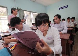 Nâng cao chất lượng dạy học: Đừng để sách giáo khoa là “rào cản”