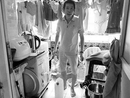 Nắng nóng 40 độ: ​Khốn khổ vì mất nước, cắt điện ảnh 1